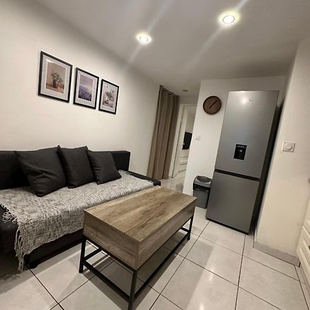 Jolie appartement Nice proche mer et aéroport Une chambre plus salon avec cuisine Extérieur photo