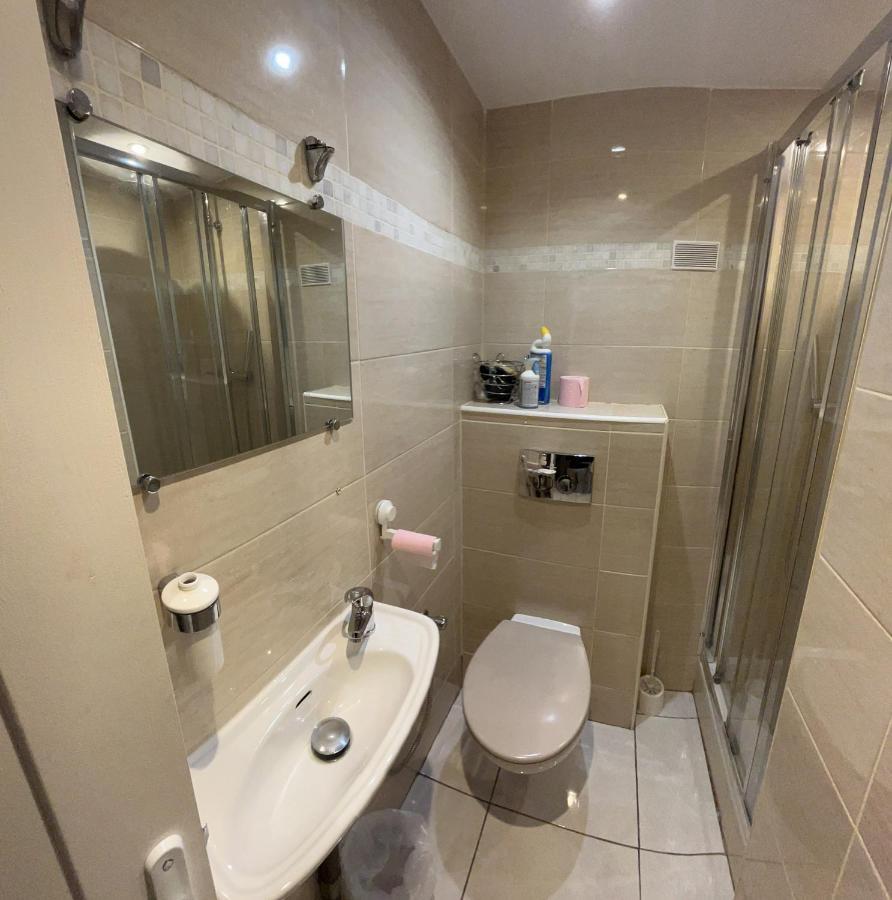 Jolie appartement Nice proche mer et aéroport Une chambre plus salon avec cuisine Extérieur photo